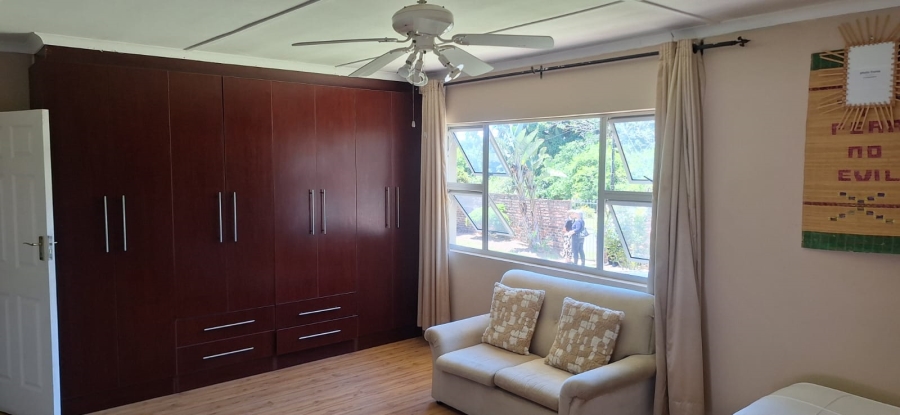 5 Bedroom Property for Sale in Gonubie Eastern Cape